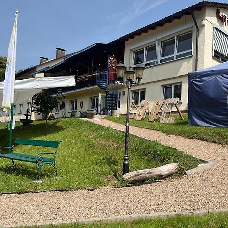 Hotel-Restaurant Berghof Johannesberg Exteriör bild